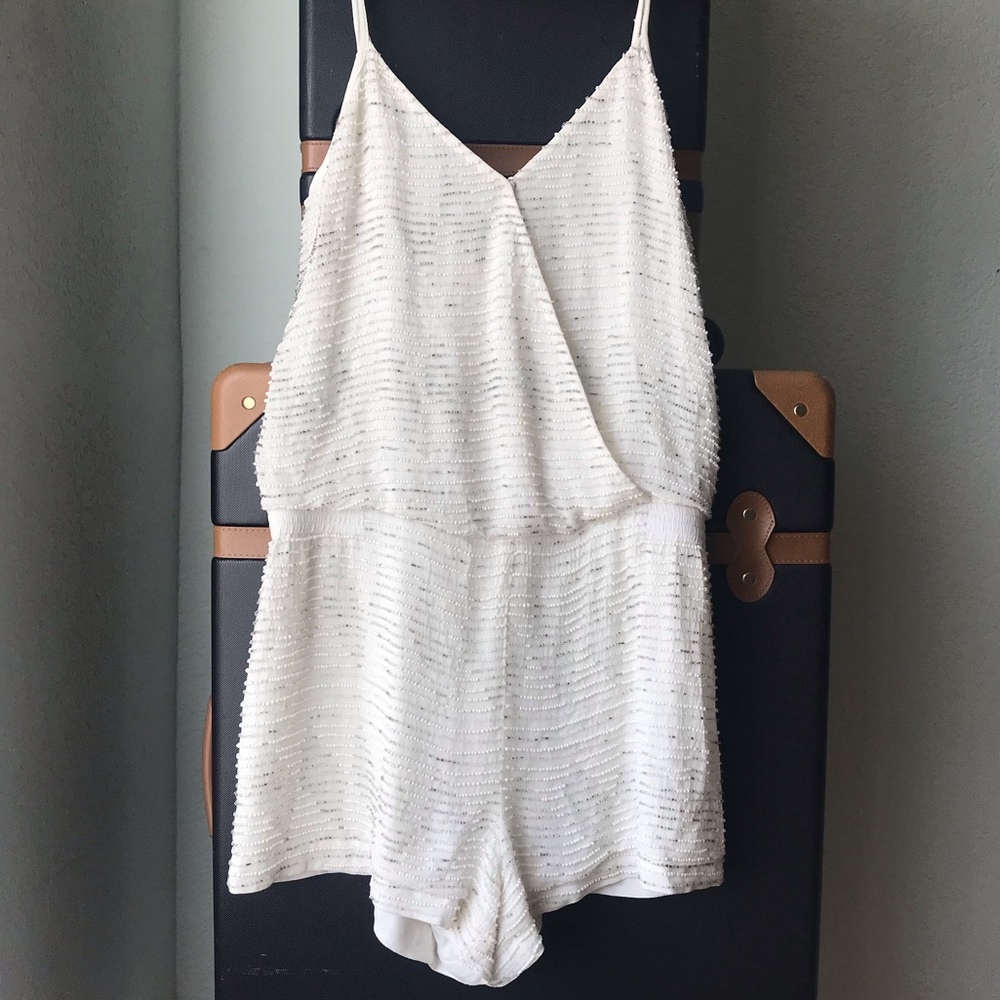 Parker White Pearl Metallic Beaded Viscose Beachy Boho Glam Summer Romper XS